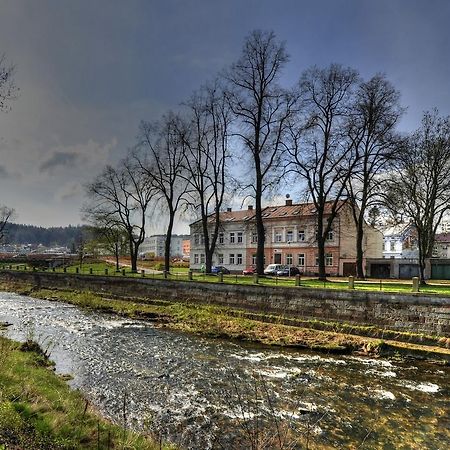 Apartmany Trutnov Promenada ภายนอก รูปภาพ